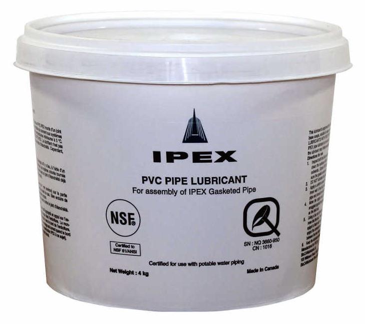 Lubrifiant IPEX pour joints de tuyaux PVC 11 kg sur fond blanc mise au point sur la texture.