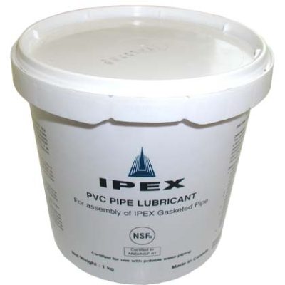 Lubrifiant IPEX joints et tuyaux PVC 1 kg sur fond blanc avec focus sur la texture.