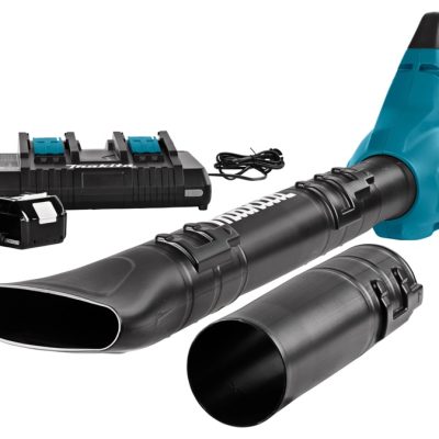 Makita DUB362PT2 souffleur 36 V LXT 2 batteries 5 Ah brushless sur fond blanc, mise au point sur buse télescopique