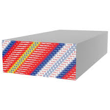 Panneau de gypse Type X 5/8 po 4 pi x 8 pi sur fond blanc vue de face