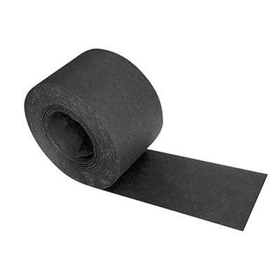 Bande imperméable PYLEX 12091 4 ½ po x 72 pi en papier goudronné noir sur fond blanc.