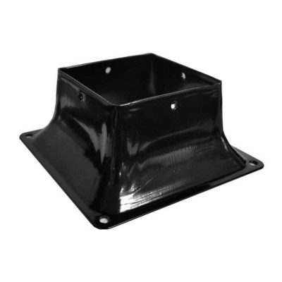 Base 44 PYLEX support poteau 4×4 en acier noir mat sur fond blanc avec mise au point sur les détails.