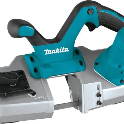 Makita DPB182Z scie à ruban portative 18V LXT sur fond blanc avec lame visible