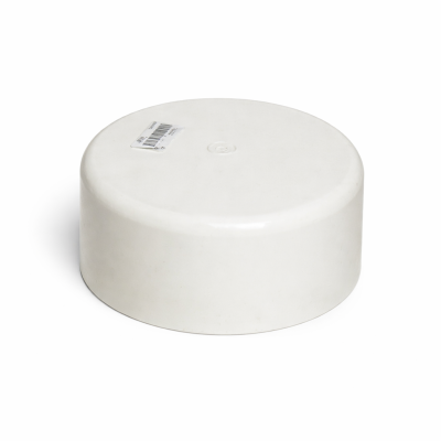 Bouchon BNQ 4 po 040959 PVC plomberie égout sur fond neutre