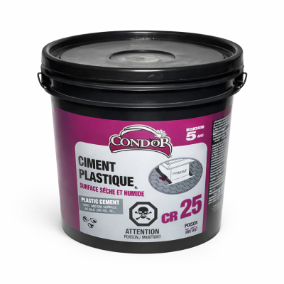 Ciment plastique CR25020 20 kg noir sac sur fond neutre prêt pour collage réparation étanchéité.