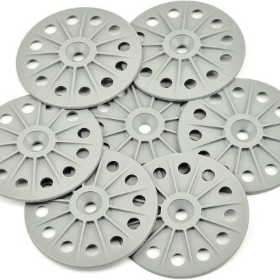 Rondelles pour Styrofoam 1 3/8" plastique sur fond blanc, vue détaillée des rondelles