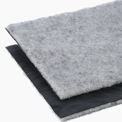 Géotextile TX‑90 3,81 m × 150 m Soleno photographié sur fond blanc montrant la texture non tissée