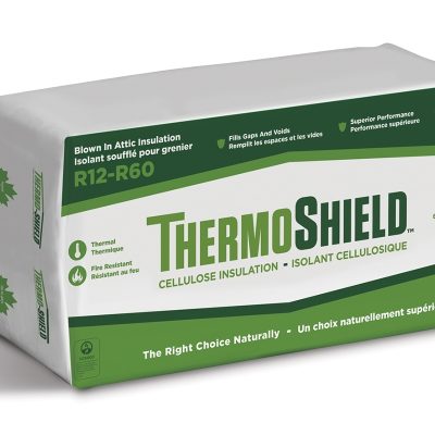 Sac de cellulose ThermoShield 25 lb photographié sur fond blanc avec mise au point sur l’étiquette
