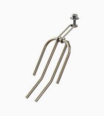 Grille fourche acier inoxydable 4" pour drain de tuyau sur fond blanc