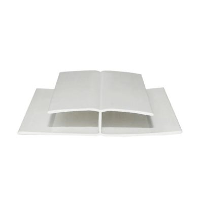 Moulure en H Trusscore 1/2" x 10' PVC sur fond blanc, vue en perspective et détails du profil