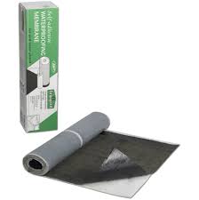 Protecteur d’avant-toit Henry Eaveguard 3' x 65' photographié sur fond neutre avec mise au point sur la largeur et la longueur du rouleau