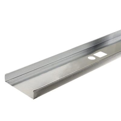 Colombage metallique 6 po 1 1 4 po x 10 pi calibre 20 photographie sur fond neutre avec mise au point sur le profil renforcé