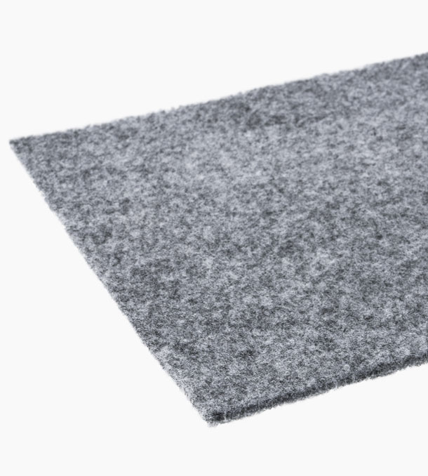 Membrane géotextile Soleno TX-170 3,81 m × 100 m sur fond blanc montrant texture non tissée aiguilletée